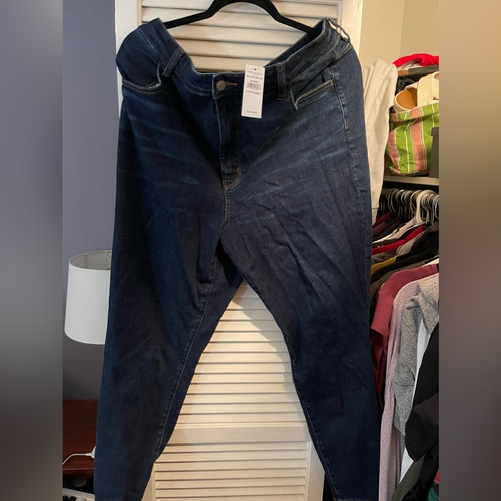 American eagle skinny stretch jeans. New with tags